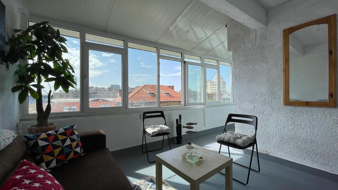 Terrace Balcony Downtown Delight Old Town Oasis City Center Universitate Square Old Town Bukares Bagian luar foto