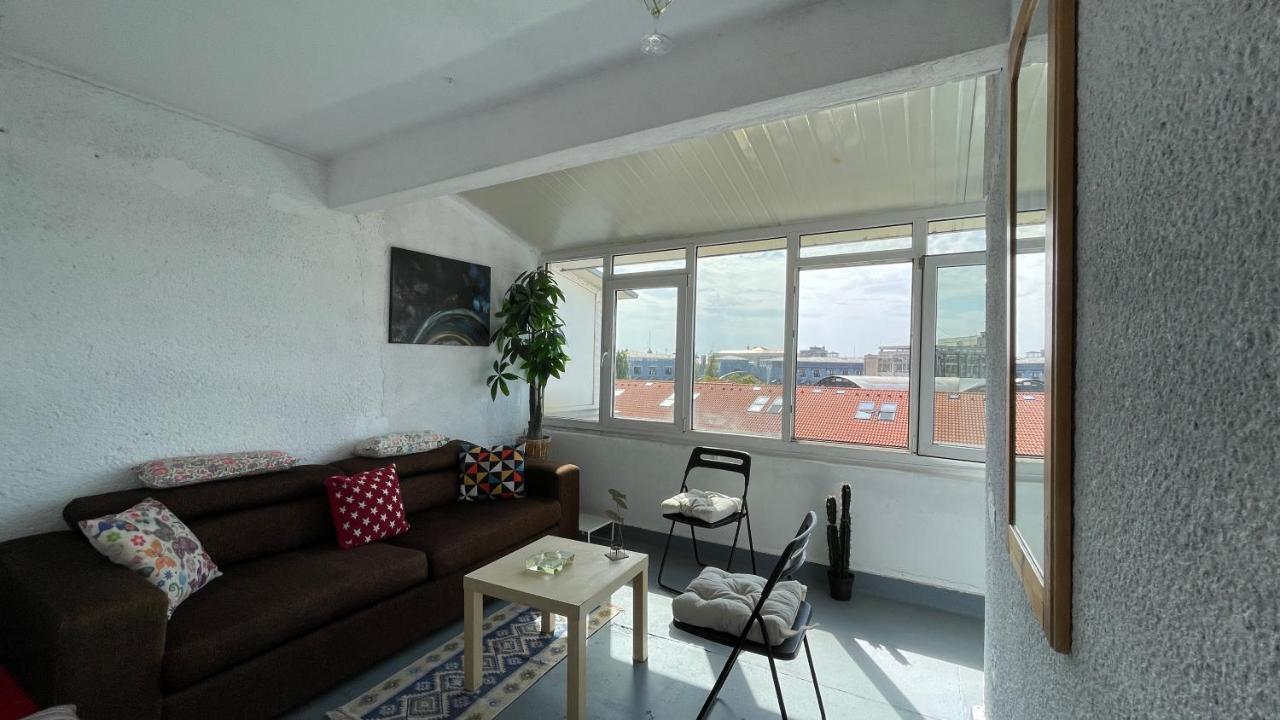 Terrace Balcony Downtown Delight Old Town Oasis City Center Universitate Square Old Town Bukares Bagian luar foto